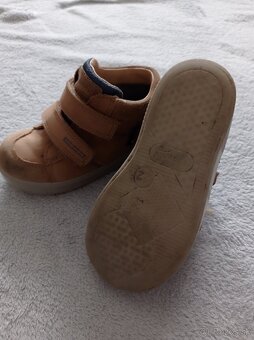 Jesenné vyššie topanky č.22 - 2