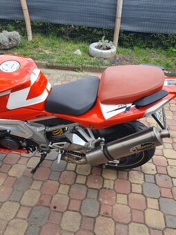 Aprilia tuono 1000r - 2