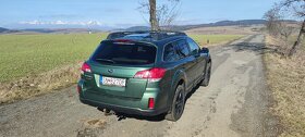 Subaru Outback  2.5 benzín - 2