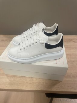 Alexander McQueen - 2