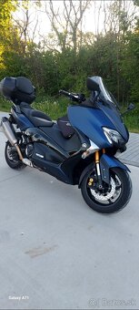 Yamaha T-Max 530 DX - 2