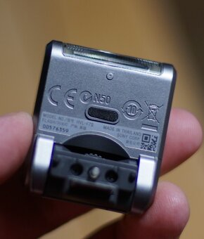 Sony nex blesk + adapter - 2