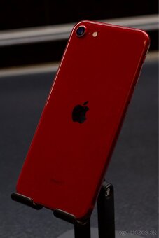 iPhone SE (2022) 64 GB - 2