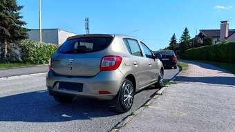 Dacia Sandero Arctica 1.2 16 V (benzín) - 2