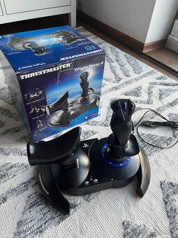 Thrustmaster Joystick - 2