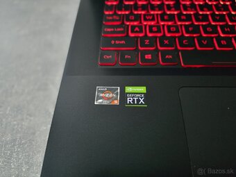 Herný notebook Acer Nitro 5 17.3" - 2
