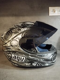 Prilba AGV - 2