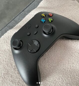 Predám XBox ovládač - 2
