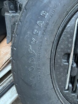 Dojazdove koleso mercdes r19 - 2