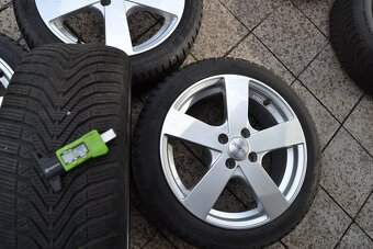 Dezent hliníkové disky R16 a zimné gumy 195/45 R16 - 2