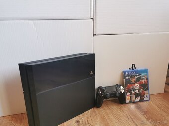 PS4 500GB - 2