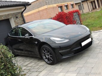 Tesla Model 3 STANDARD RANGE TOP SK SPZ 2019 - 2