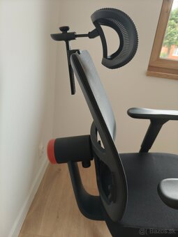 Profesionálna kancelárska stolička - 2