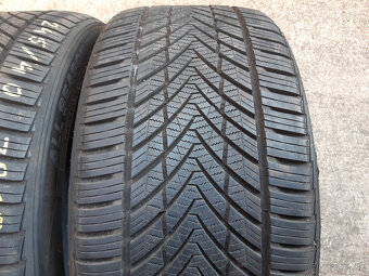 245/40 ZR18 -2 kusy celoročné - 2