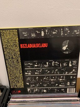 LP. BEZ LADU A SKLADU - 2