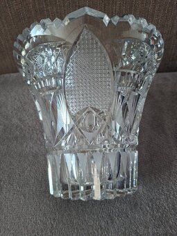 KRIŠTÁĽOVÉ VÁZY - 2