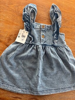 Lindex šaty a svetrík - 2