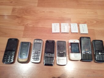 Predám telefóny - 2