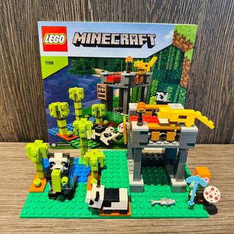 LEGO Minecraft 21158 – Škôlka pre pandy - 2