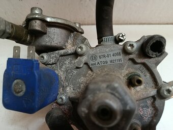 VÝPARNÍK LPG REDUKTOR 67r014066 30€ - 2