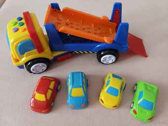 Kamion na prepravu auticok - 2