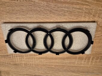 PREDNY ZNAK KRUHY AUDI OOOO - 2