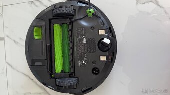 Irobot roomba i7 so stanicou - 2