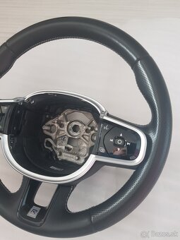 VOLVO ŠPORTOVY VYHRIEVANY PERFOROVANY VOLANT - 2