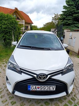 TOYOTA YARIS - 2