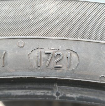 245/35/19 - 2
