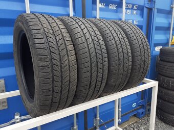 Zánovné zimné pneu 225/55R17C - 2