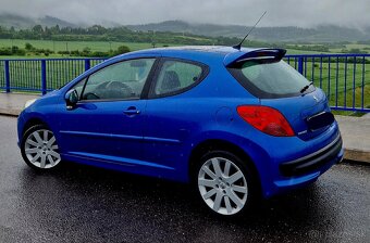 Peugeot 207 1.6i 110kw GTI - 2
