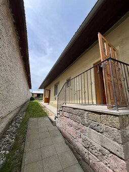 ZNÍŽENÁ CENA Predám 3izbový rodinný dom v obci Janová Lehota - 2