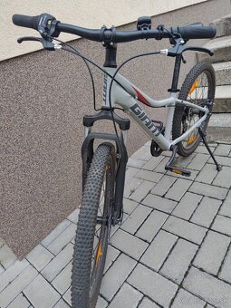 Bicykel GIANT XtC JR Disc 24 Concrete - 2