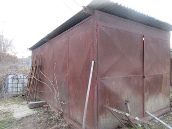 Plechova stavebna buda - 2