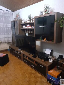 Predam obývaciu stenu - 2