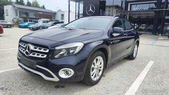 Mercedes Benz GLA 200D, - 2