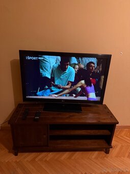 LG 35” LCD televízia - 2