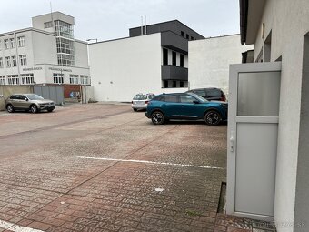 Garáž a kancelária na prenájom v centre Trnavy - 2