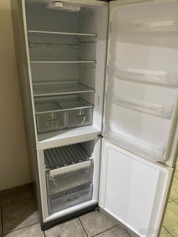 Chladnička s mrazničkou - 2