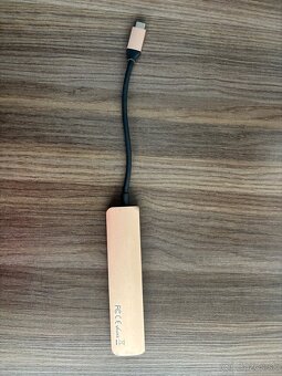 SATECHI-dokovacia stanica - 2