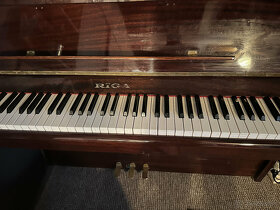 Predám pianino Riga - 2