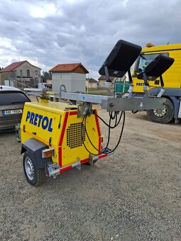 Elektrocentrála a osvětlovací stožár Kubota D905 - 2