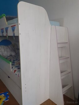 Poschodova postel - 2