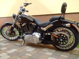 Harley Davidson Breakout - 2