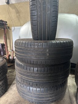 215/65R16 - 2
