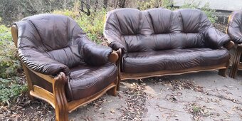 Kožená sedací souprava 3+1+1 s masivním dřevem TOP STAV - 2