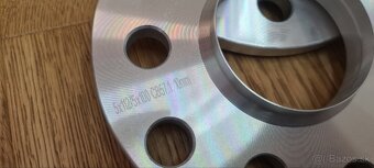 Rozširovacie podložky 10mm, 5x112 + skrutky - 2