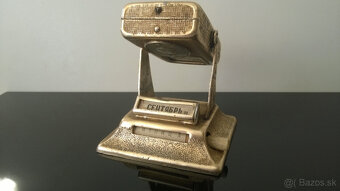 Zaujímavý pretáčací kalendár - 2