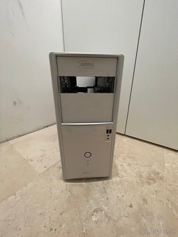 Počítačova skriňa - 2